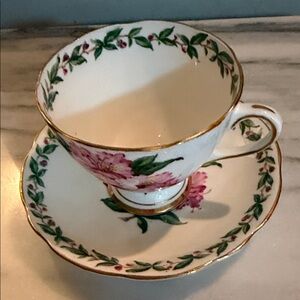 GLADESTONE “Laurel Time” BONE CHINA TEA CUP AND SAUCER